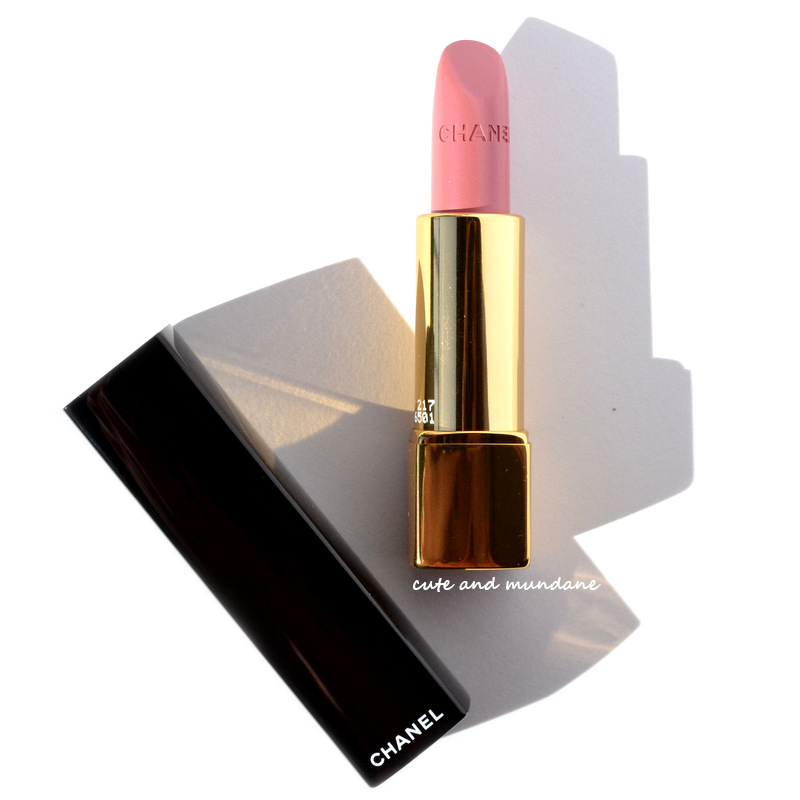 Cute and Mundane: CHANEL Rouge Allure Lip Color in Radieuse review