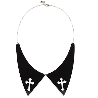 Collar necklace