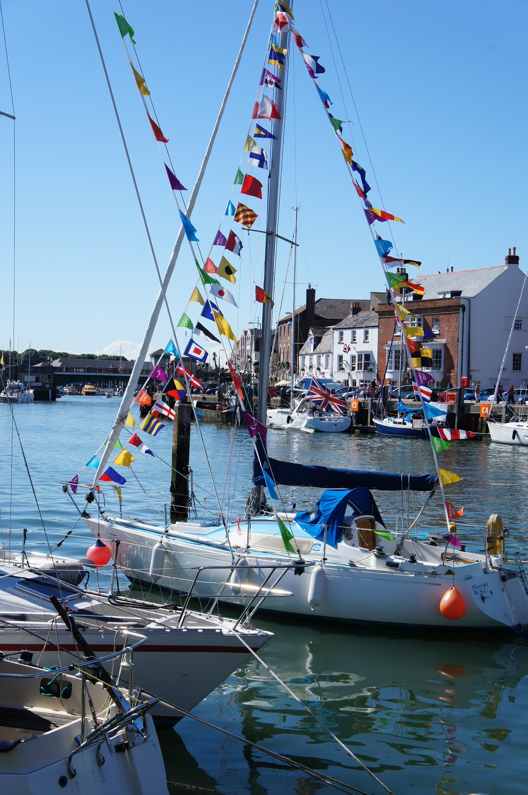 Styled with Glamour: Holiday Snaps