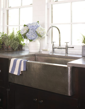 Bountiful Kitchens: Country Living Country Sinks
