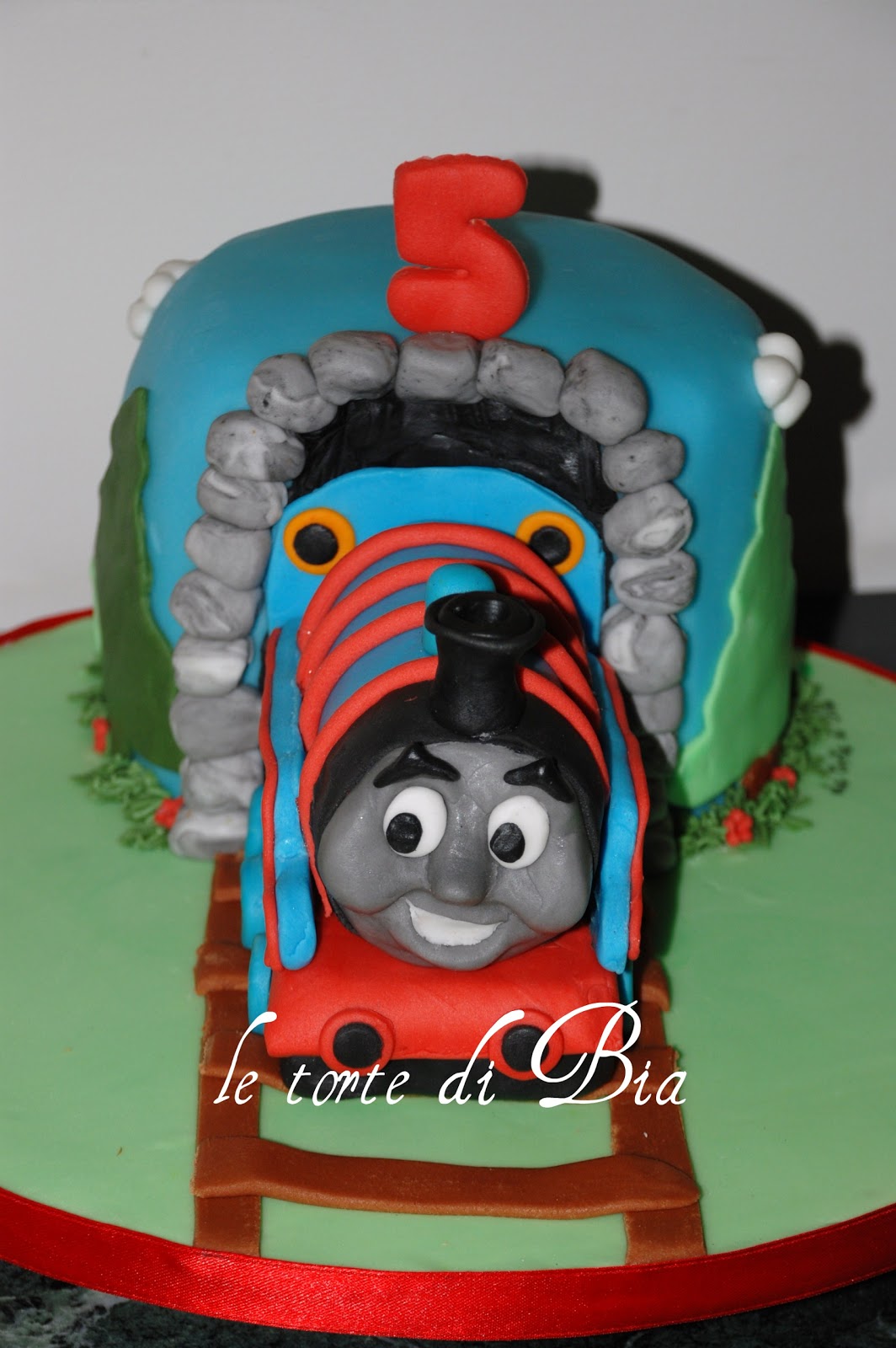 Bia cake design: Il trenino Thomas... tutto per Tommaso!
