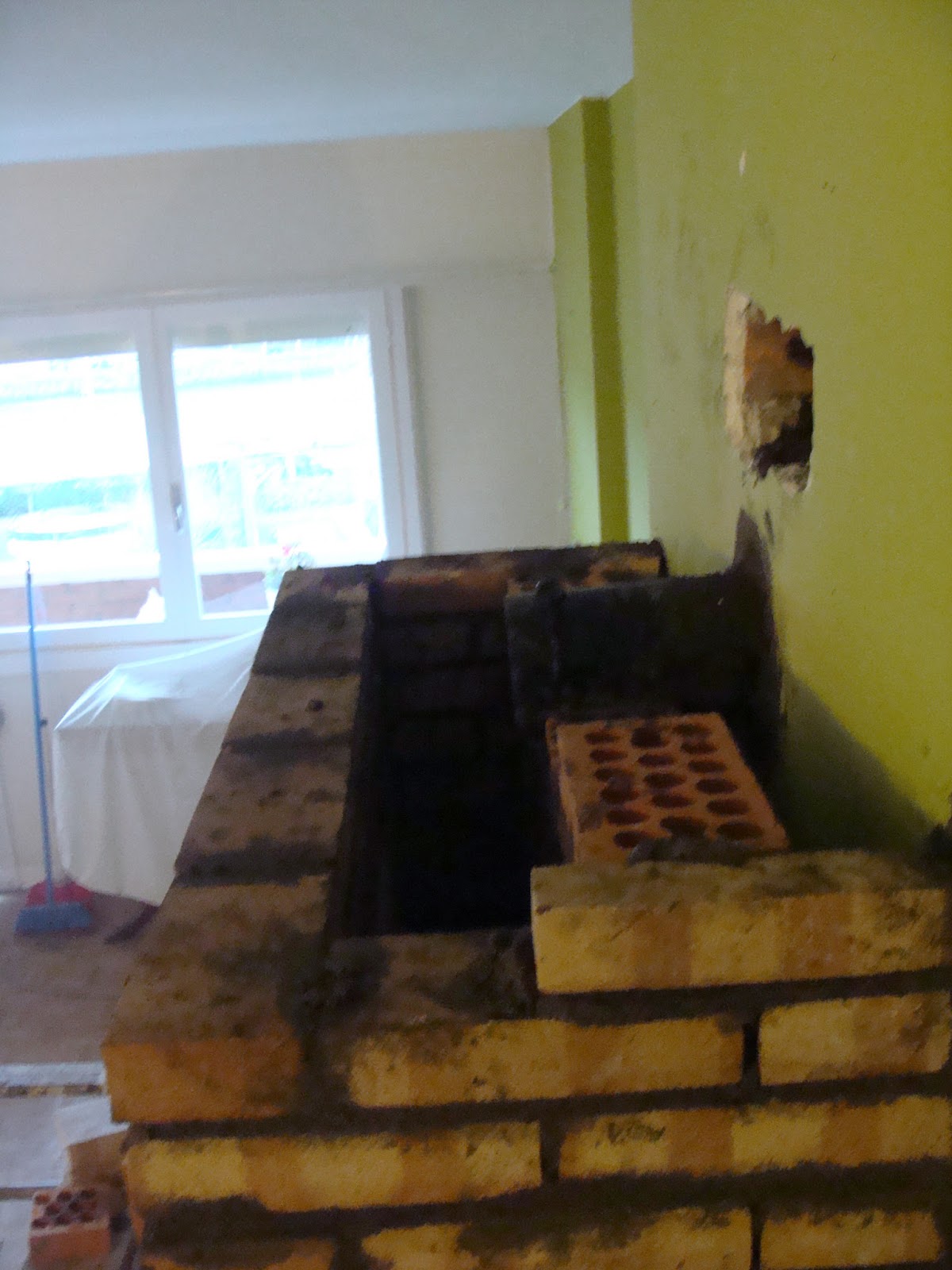 Andocarpinteando : Montaje de chimenea y reducción de electricidad