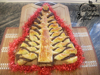 Árbol De Navidad De Hojaldre Y Chocolate
