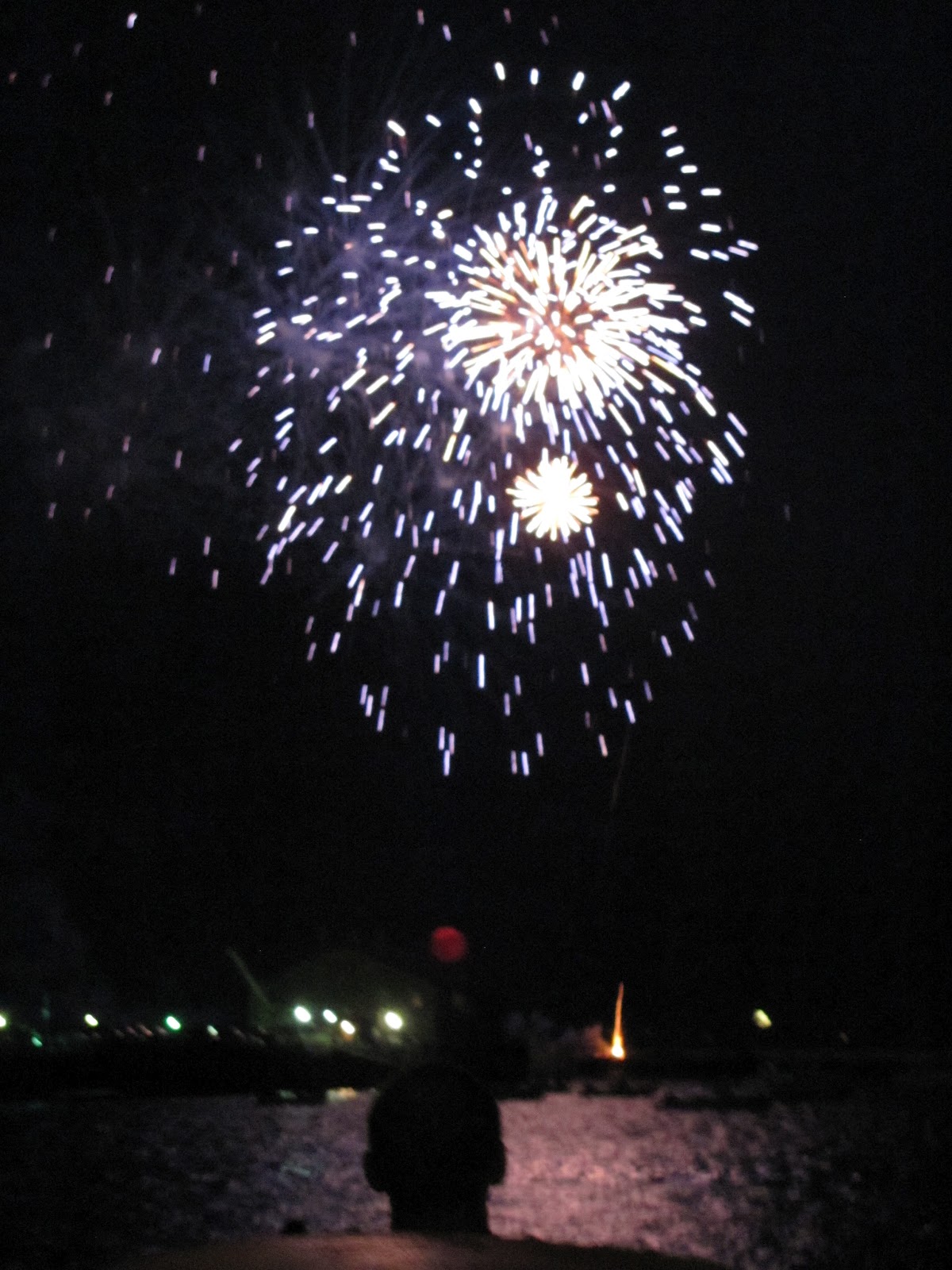TheYearRounder's Guide to Provincetown July 4th Fireworks Bonus Moonrise