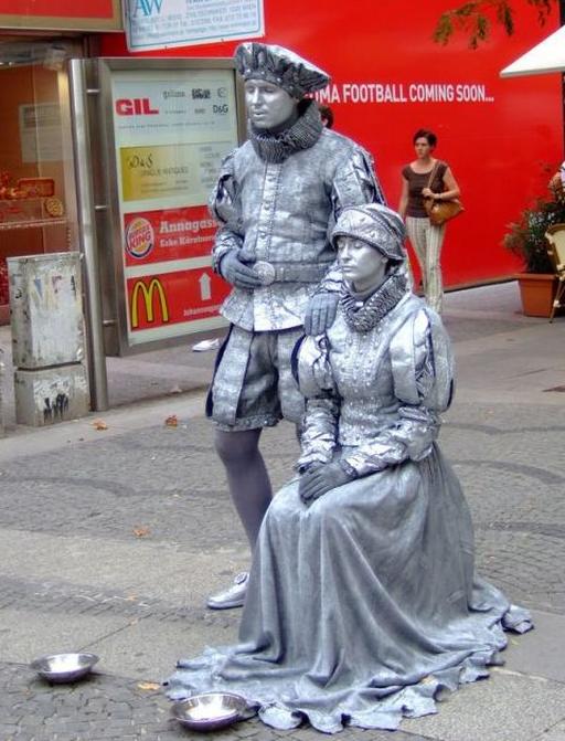 Amazing Living Statues Paintings, Creativity, and Guts Amazing Pictures