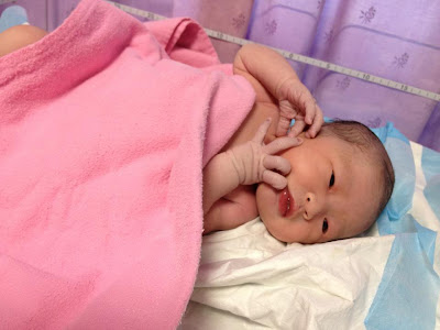 17 Nov 2011 ~ Birth Of Yi He 4