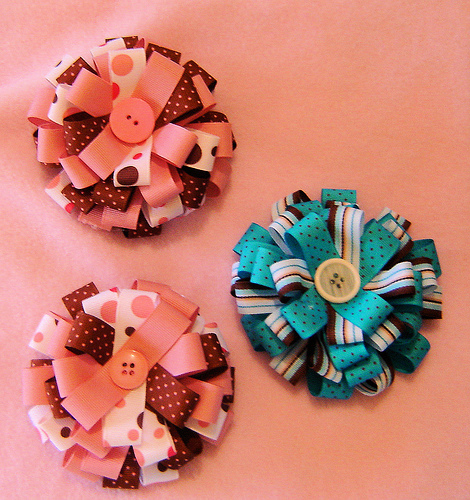 latest christmas hair bows