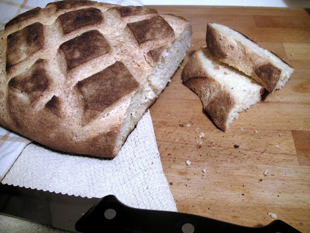 Pane casereccio con farina di semola di grano duro