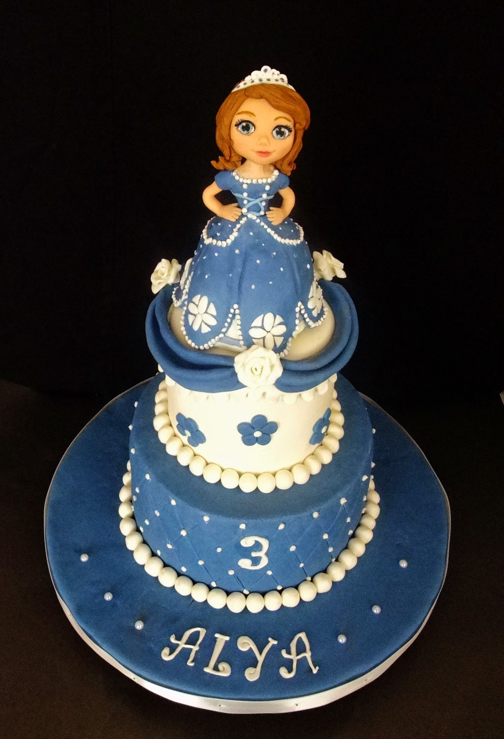 İpek Butik Pasta ,Çikolata ve Kurabiye Prenses Sofia pastası