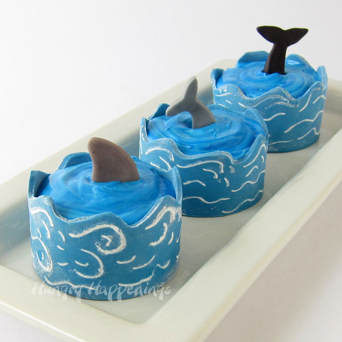Ocean Cupcakes With Edible Cupcake Wrapper Waves