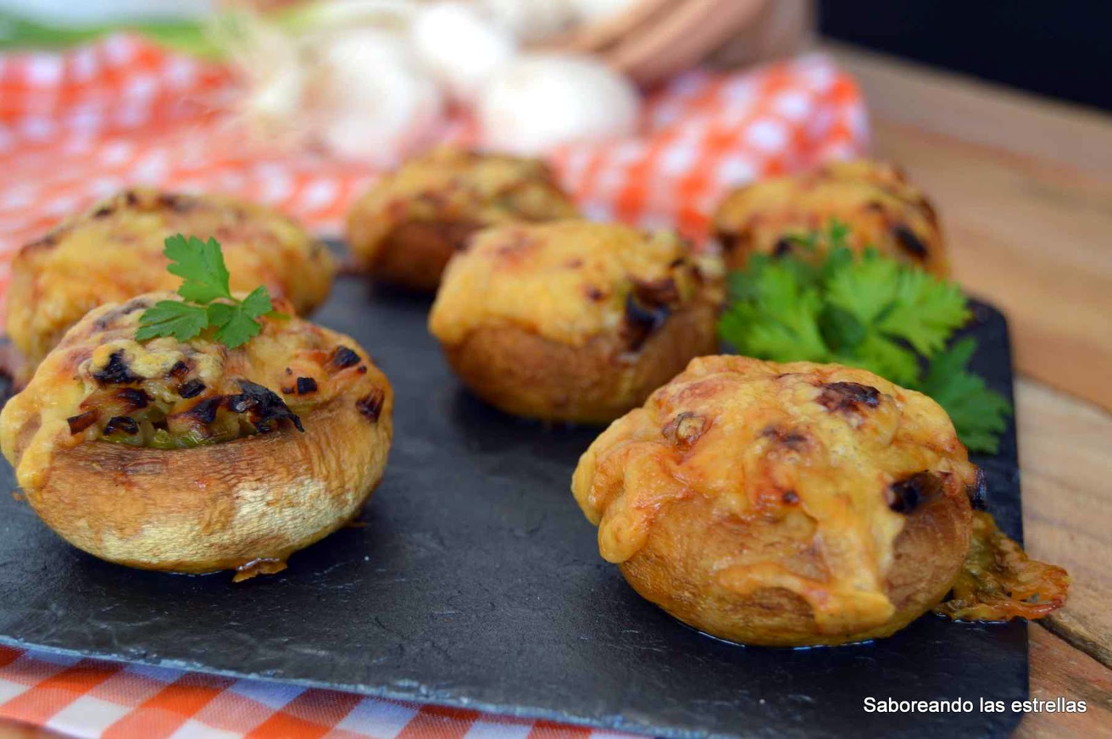 Champiñones rellenos