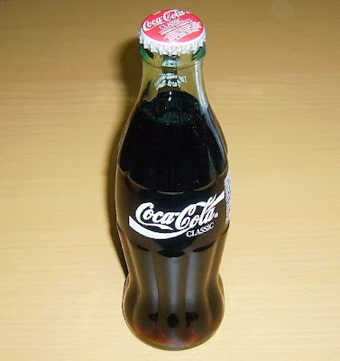 古いコーラの瓶　Coca Cola CLASSIC