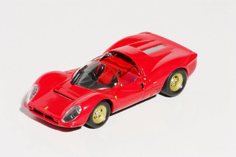 Miniautohobby Ferrari 330 P4