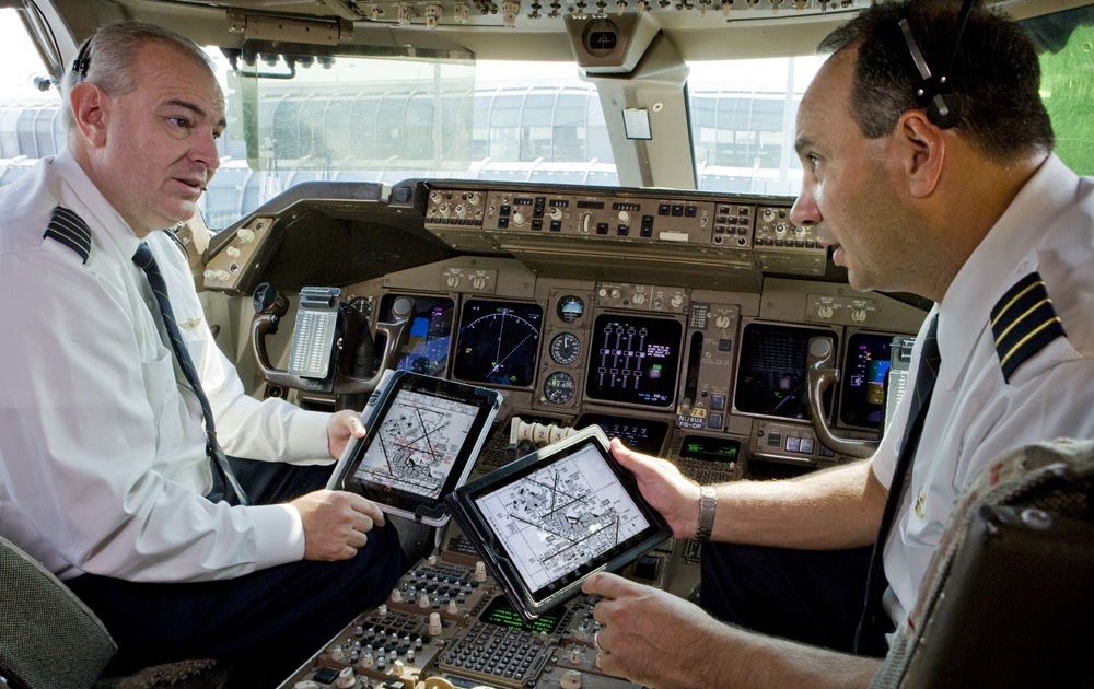 The AirplaneNut iPad In The Cockpit Large Airlines Given The Go To