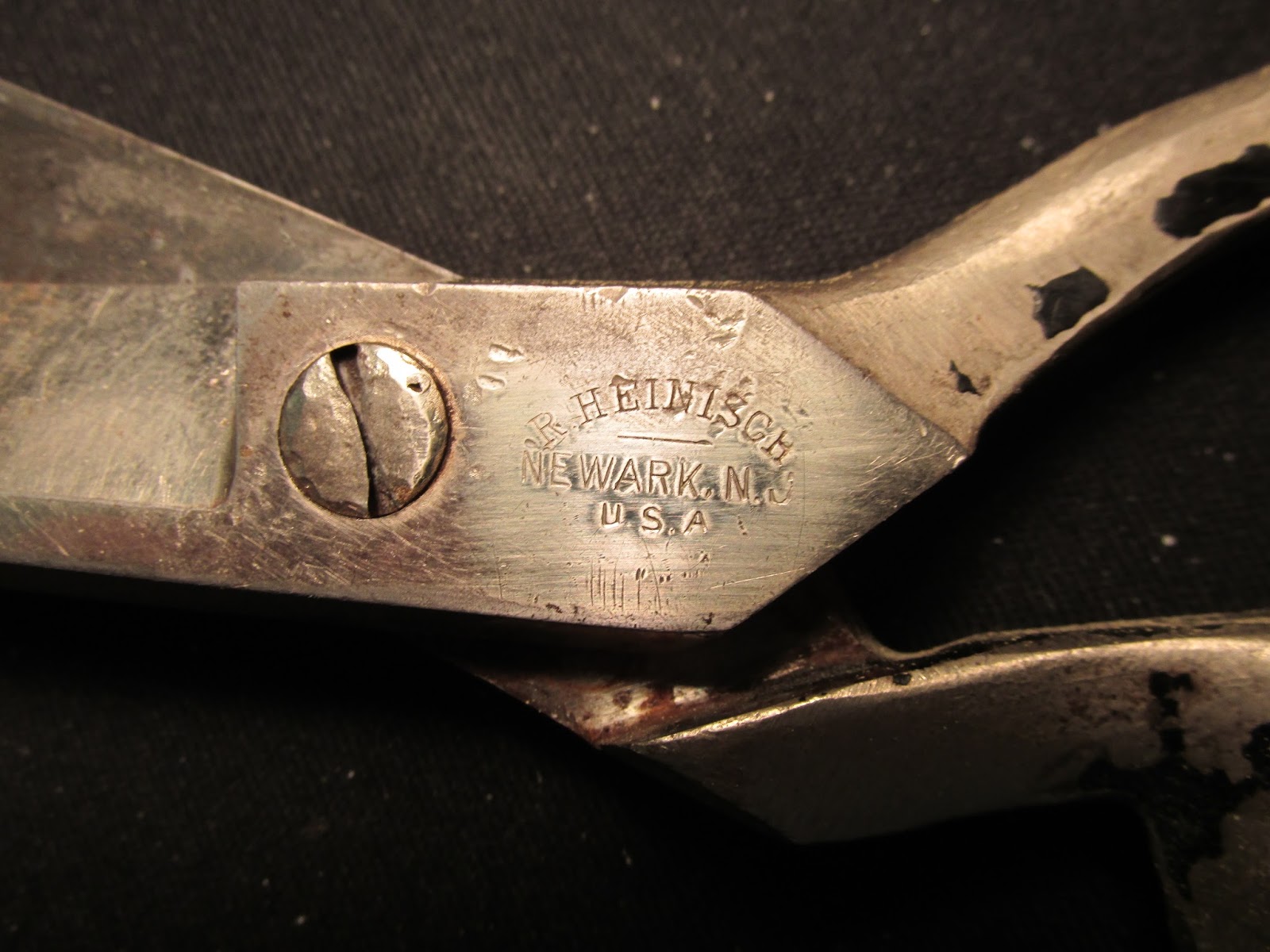 AMERICAN SCISSOR STORIES R. Heinisch