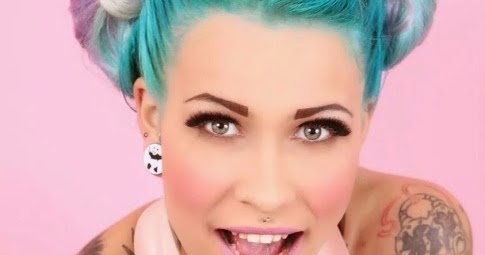Terri Altilar Sexy Nude Pics Tattoo Models