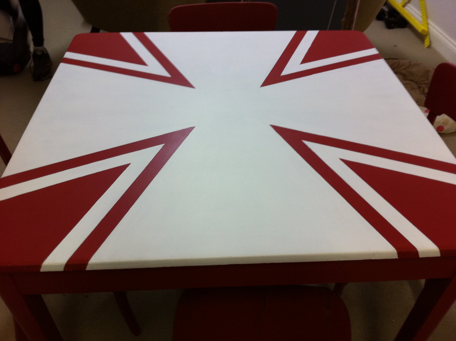 Lilyfield Life Red Celtic Cross Table and Chairs