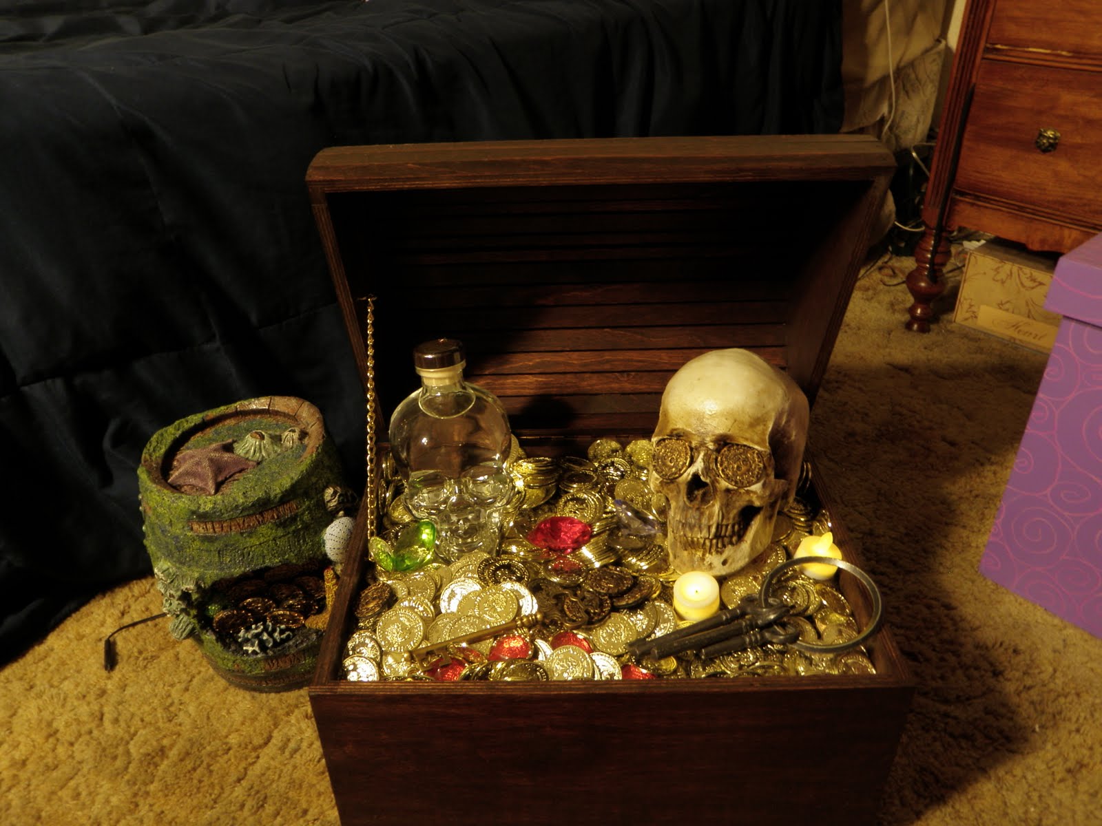 Treasure Chest and Pirate Swag! The Dismal Trader