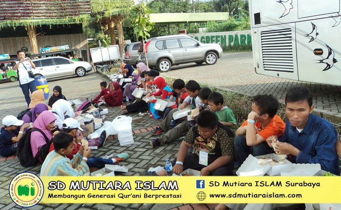 MI Plus Mutiara Islam | Membangun Generasi Qurani dan Berprestasi MI Plus Mutiara Islam | Membangun Generasi Qurani dan Berprestasi