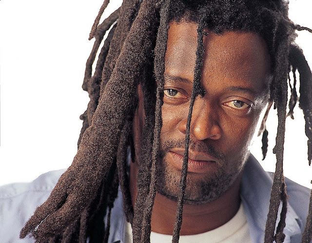 Résultat de recherche d'images pour "lucky dube death in mega concert"