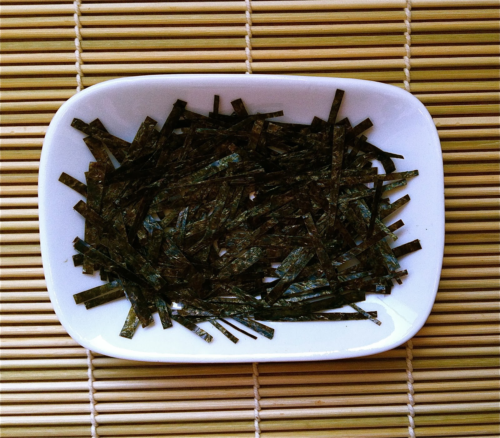 lisa b wellness Nori Goma Furikake? Sea Vegetable & Sesame Seed Condiment