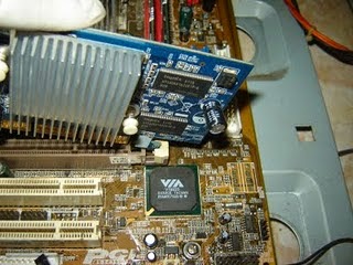 Posisi VGA pada Motherboard Posisi VGA pada Motherboard