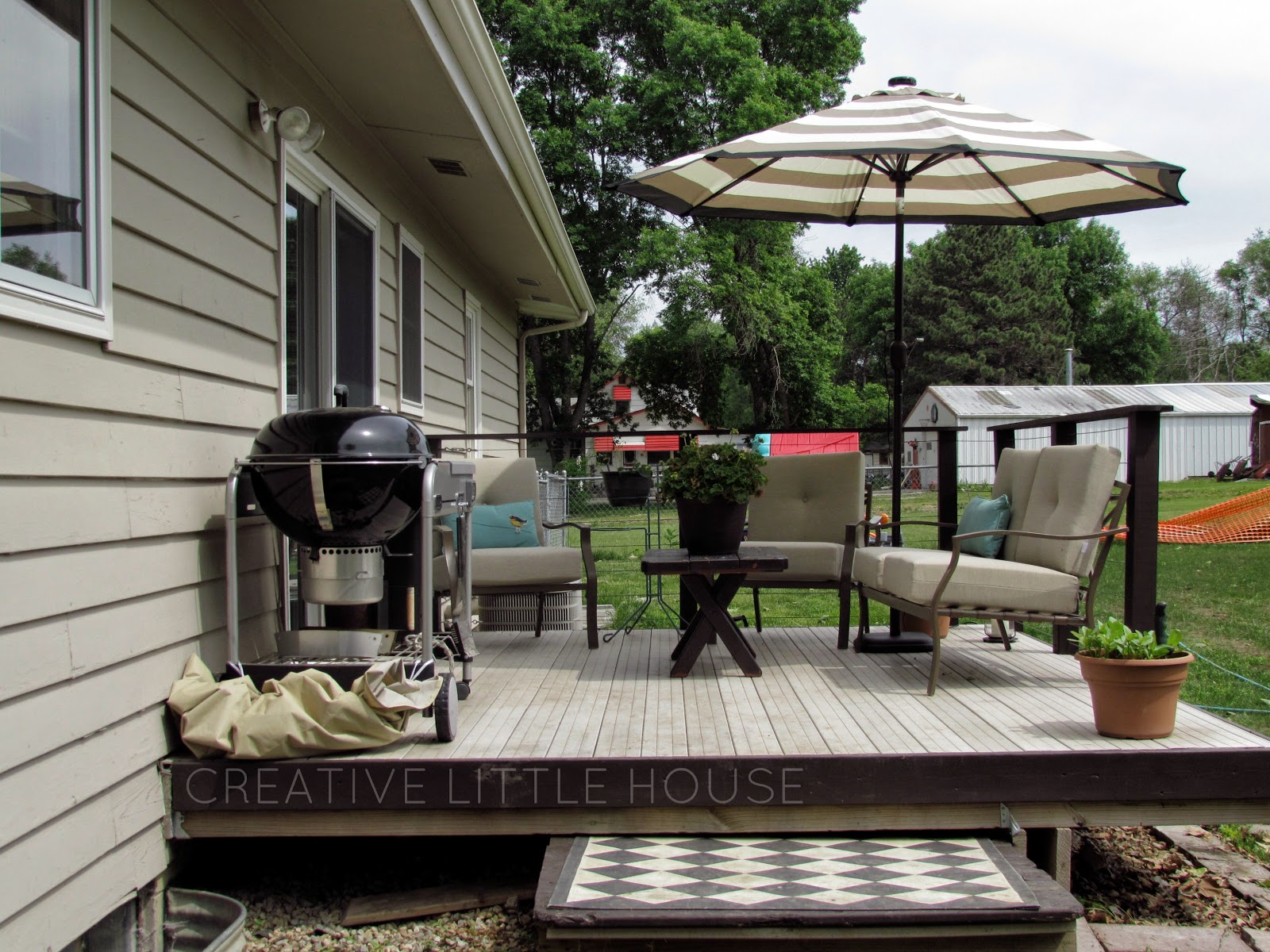 Creative Little House Back Deck Bargains
