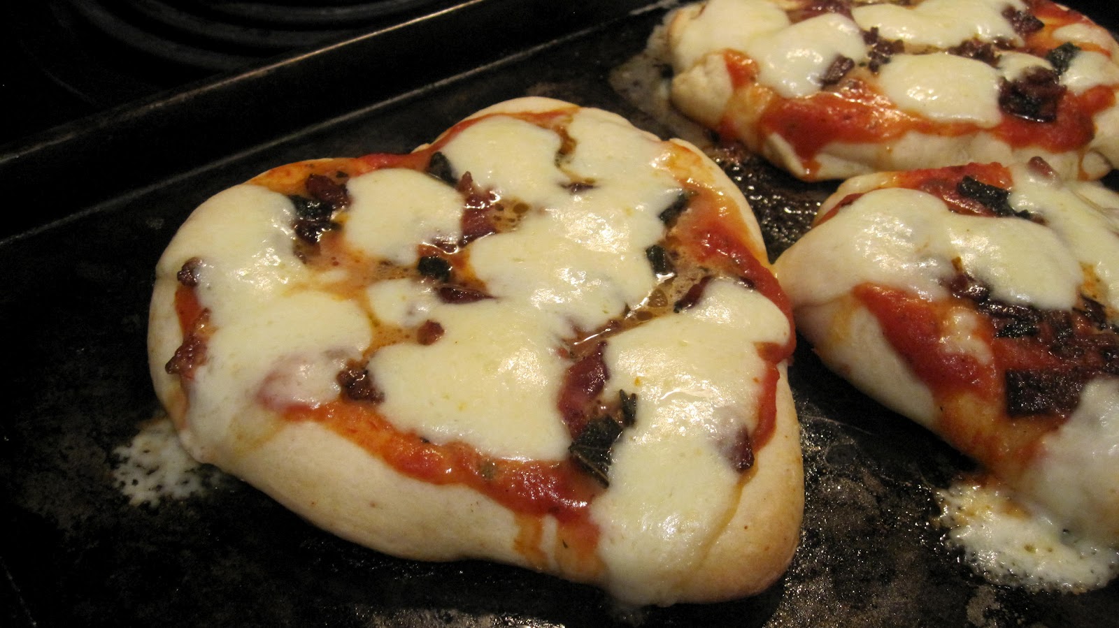 Red Deer Foodie Bacon & Sage Mini Pizzas