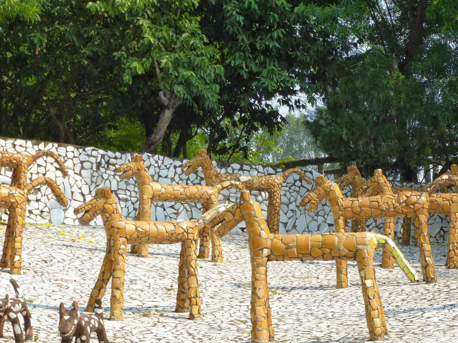 Maradhi Manni Rock Garden/Nek Chand Sculpture Garden Of Chandigarh