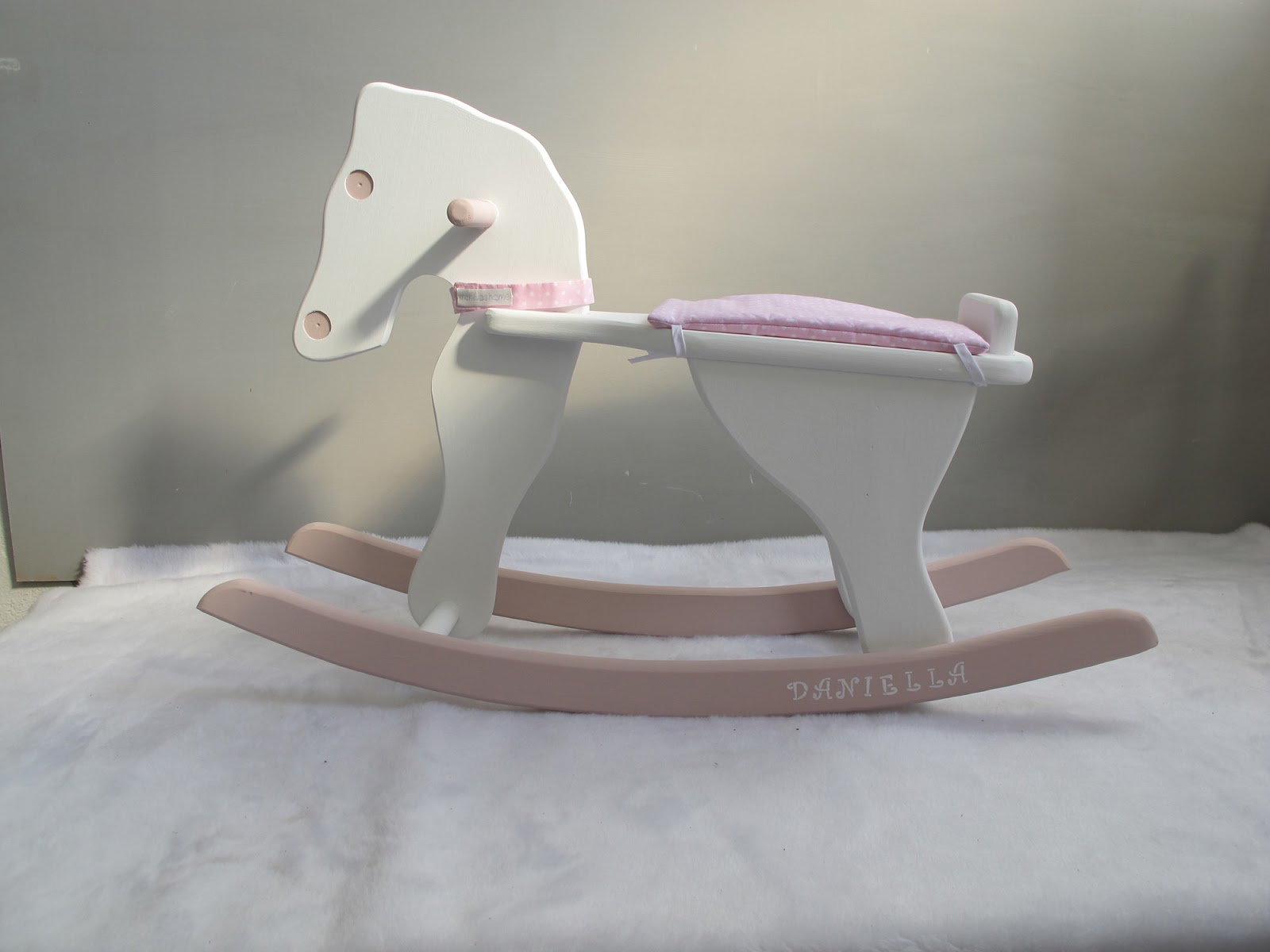 caballo madera bebe