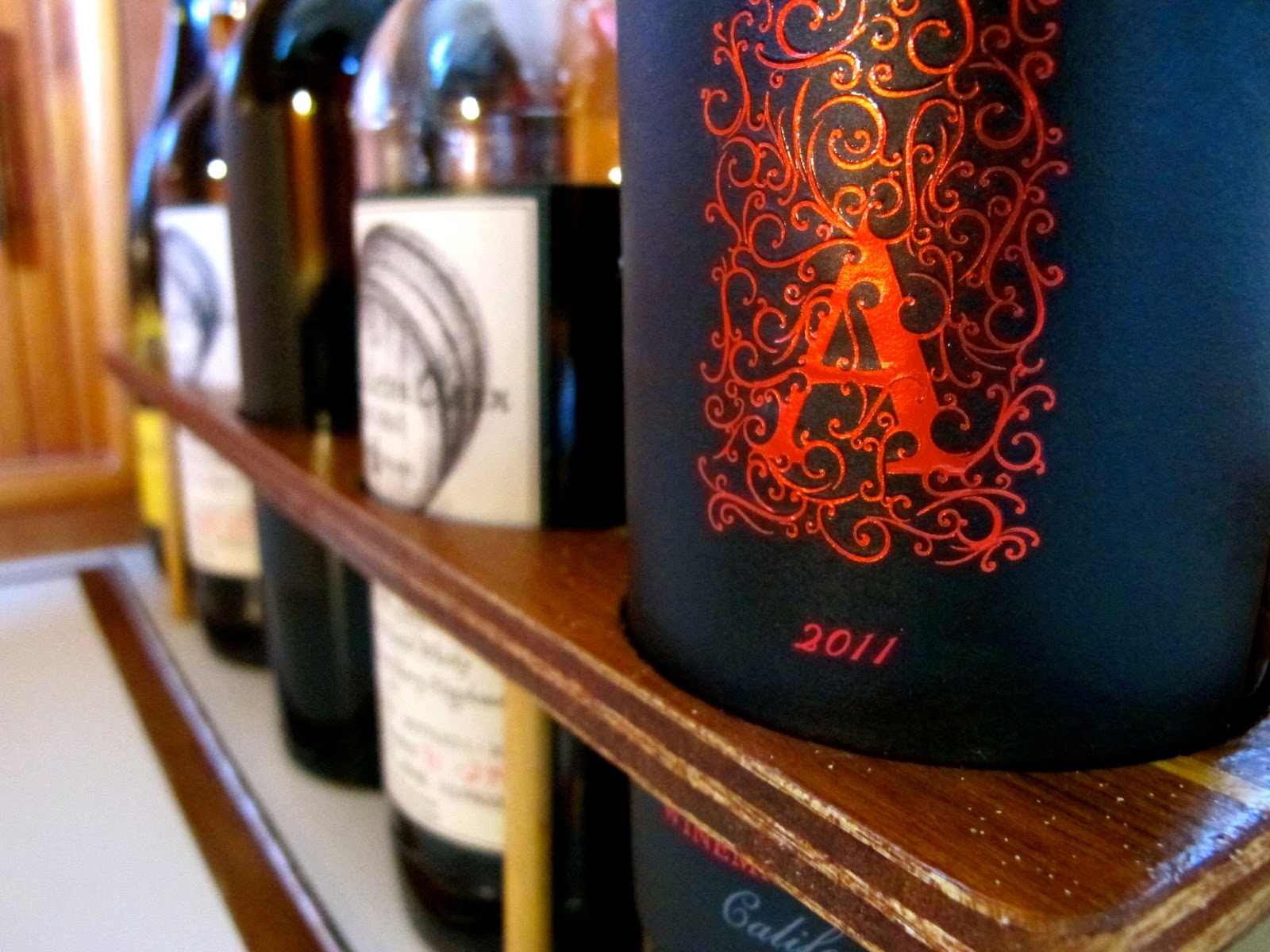 Windtraveler Boat Wine Rack