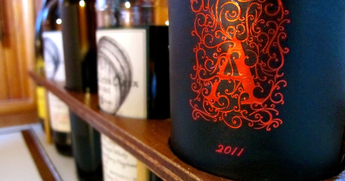 Windtraveler Boat Wine Rack