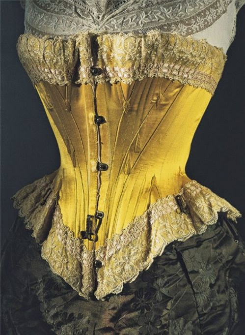 http://blogs.lexpress.fr/styles/tendance/tag/corset/