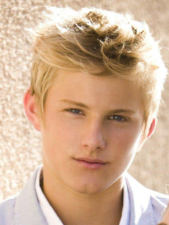 AREA51su of FinLand: The Hunger Games: Alexander Ludwig 
