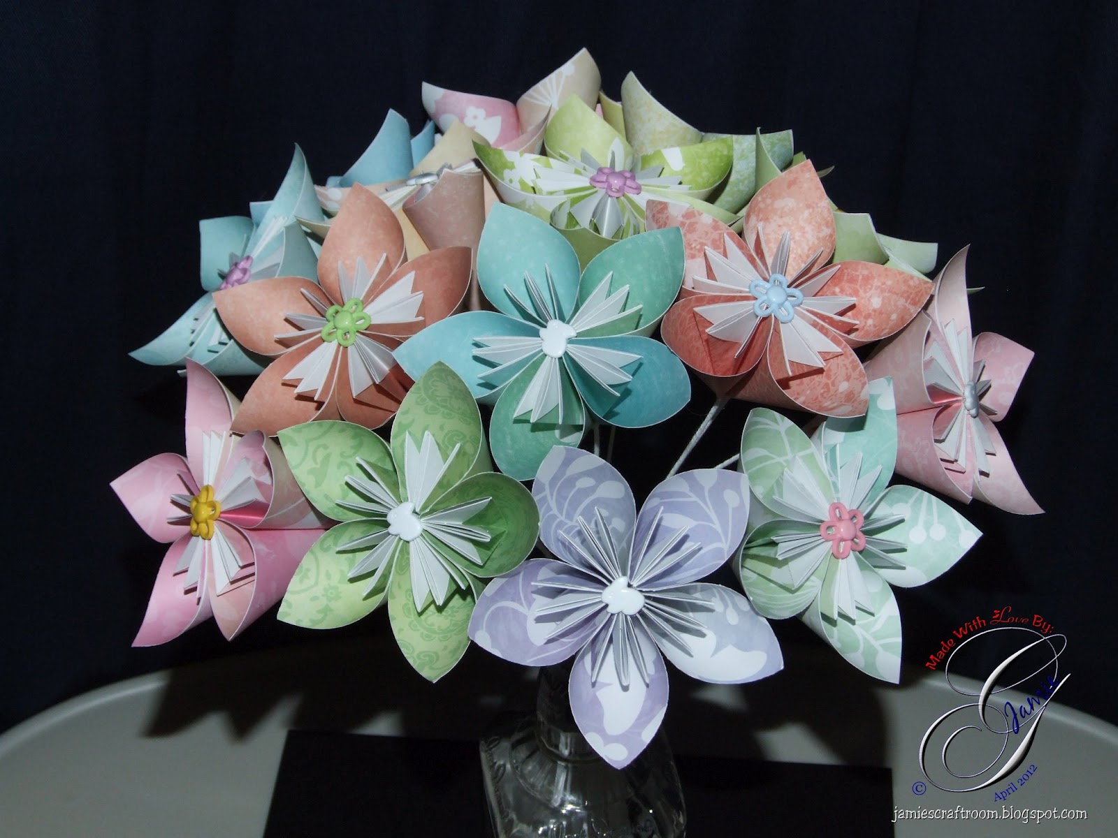 Jamie's Craft Room Kusudama Flower Bouquet Assembly
