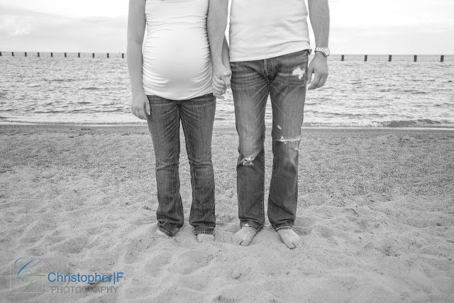 Lincoln Park Chicago Lake Michigan Beach Maternity Photo
