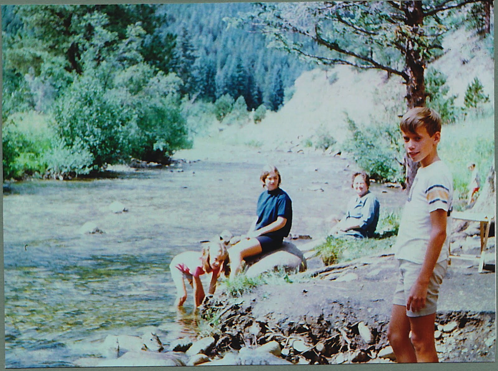 Boys on the river, IMG_003 @iMGSRC.RU