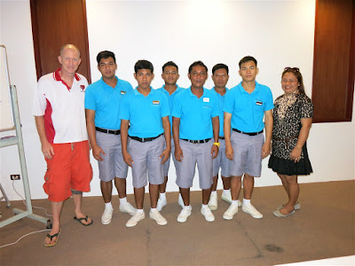 Box jelly fish awareness and prevention presentation at the Imperial Boathouse in Choengmon