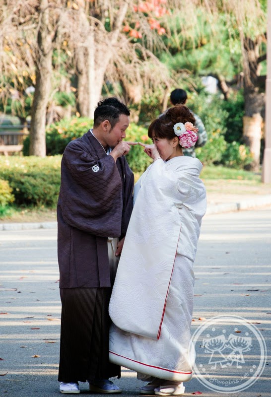 Wedding couple in Kimono at Osaka Castle Park