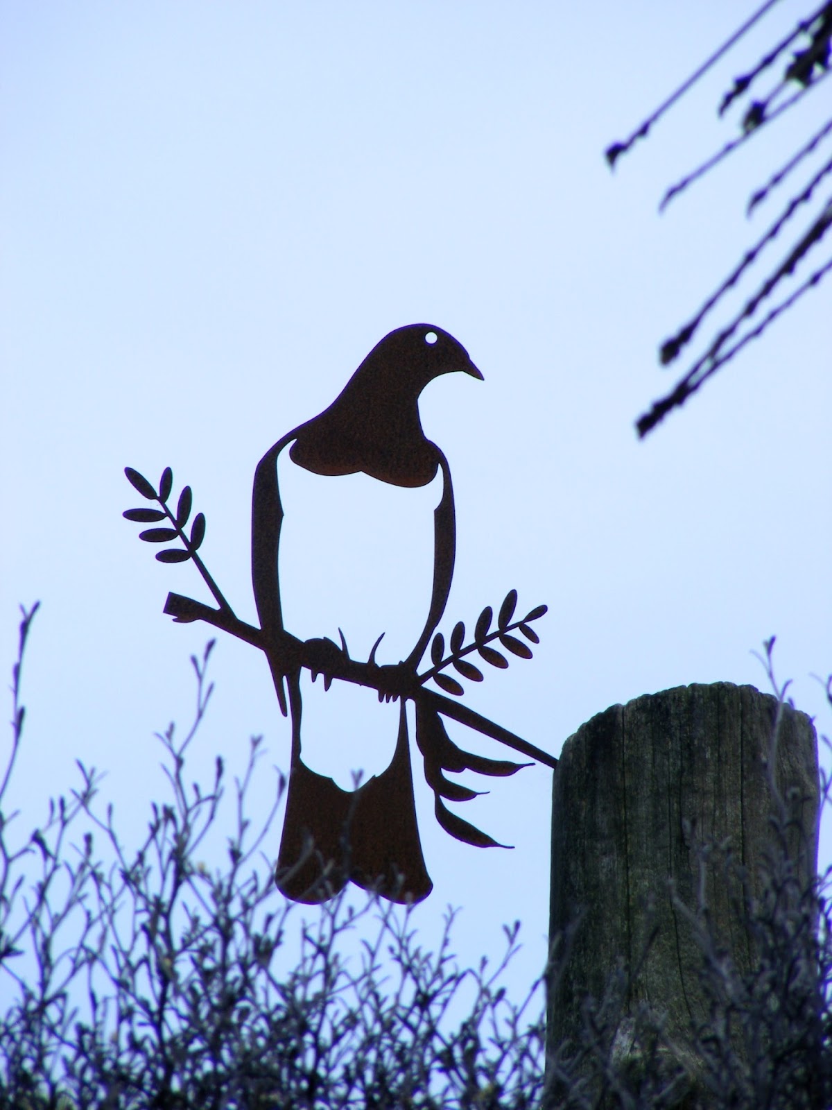 Rachel Callaghan Landscape Architect, NZ Metal Bird