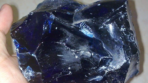 Batu Obsidian, Batu Alam yang Multi Fungsi Khas Indonesia Batu Obsidian, Batu Alam yang Multi Fungsi Khas Indonesia