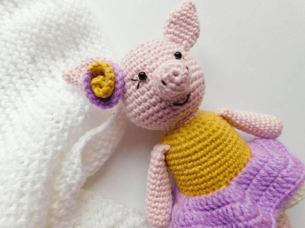 Свинка игрушка амигуруми крючком Свинка игрушка амигуруми крючком