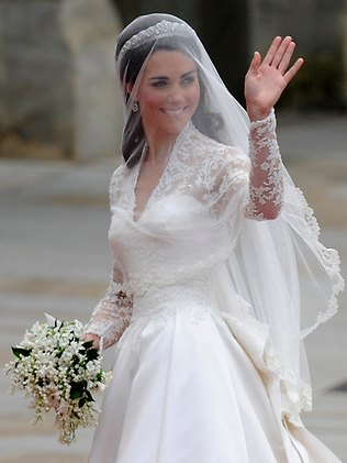 princess kate dress. Kate#39;s dress is beeeyoooteeful