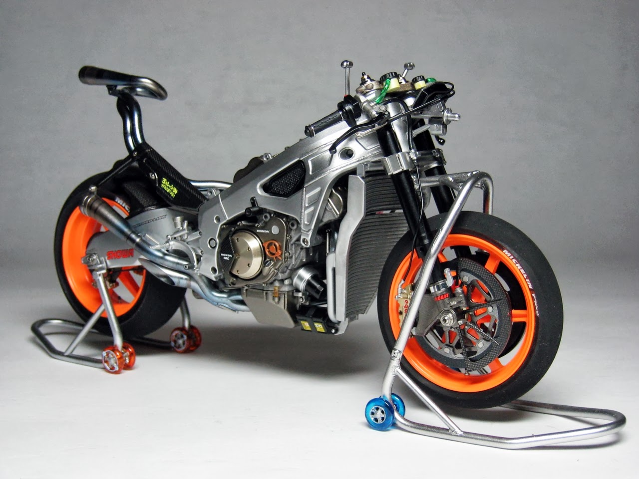 Racing Scale Models Honda RC 211V V.Rossi Phillip Island