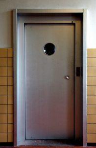 Fotos y Diseños de Puertas: junio 2012