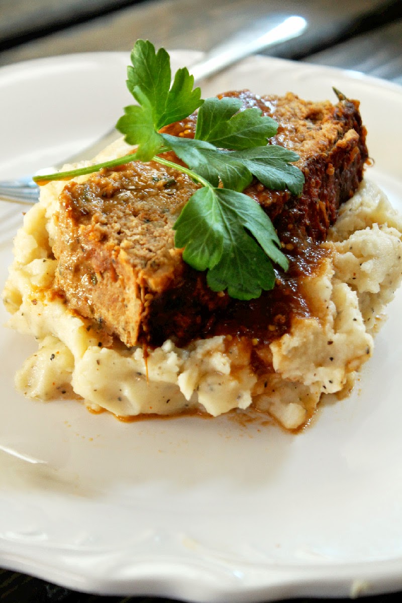 Creole Contessa: Mexican Meatloaf with Garlic Mashed Potatoes
