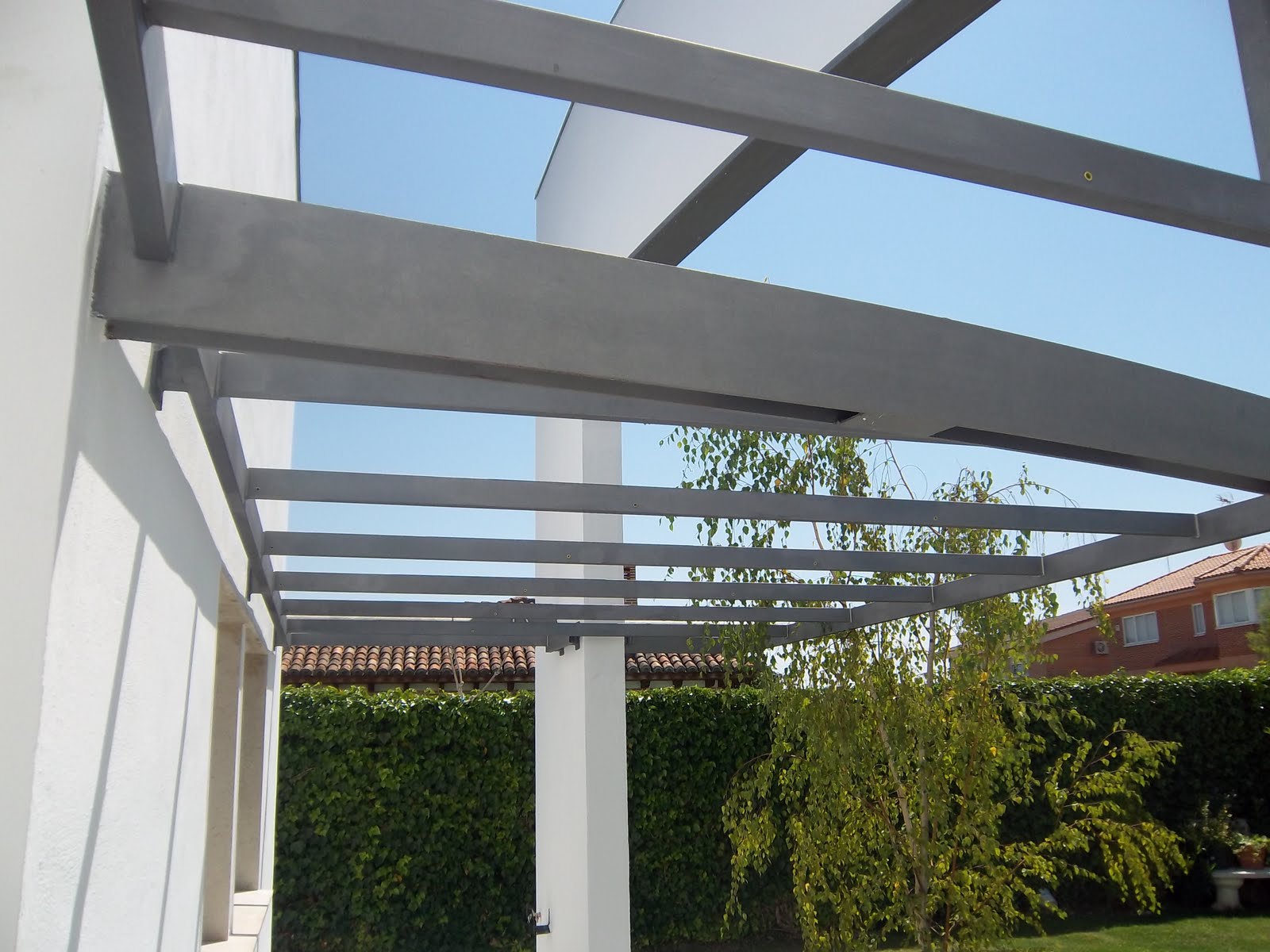 NORBEL CARPINTERIA METÄLICA Y ACERO INOXIDABLE: ESTRUCTURA DE PERGOLA