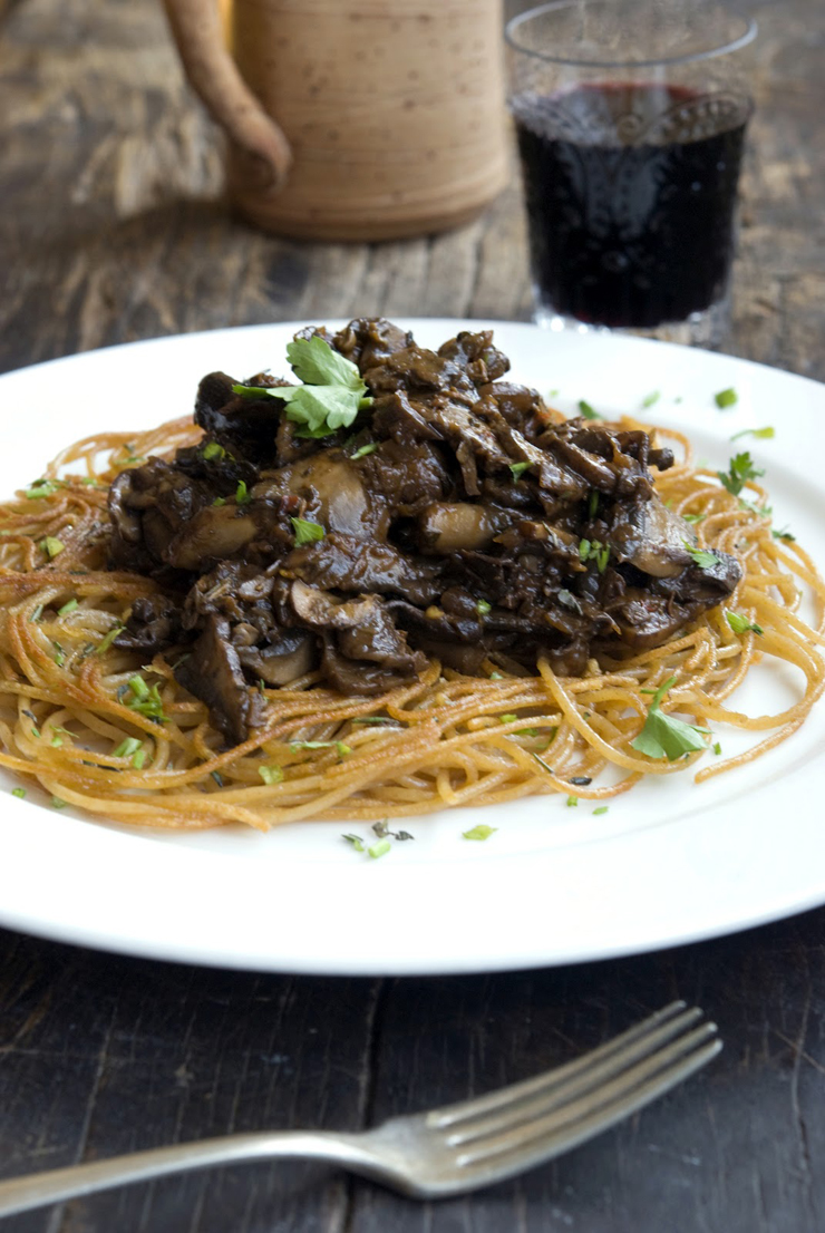 Wild Greens and Sardines Mushroom Ragout with Crispy Pasta