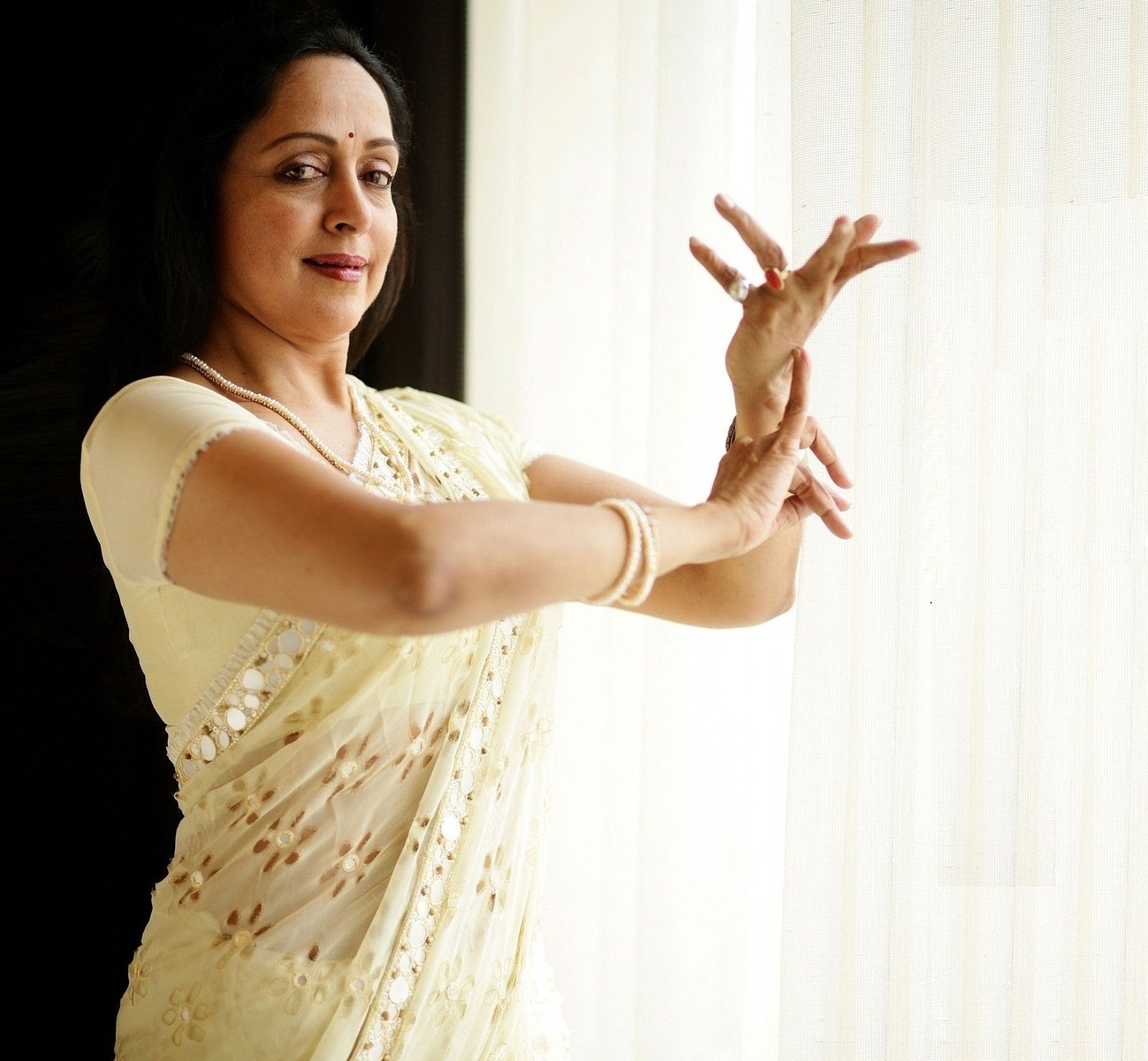 Hema Malini Wallpapers Free Download | Indian HD Wallpaper Free Download