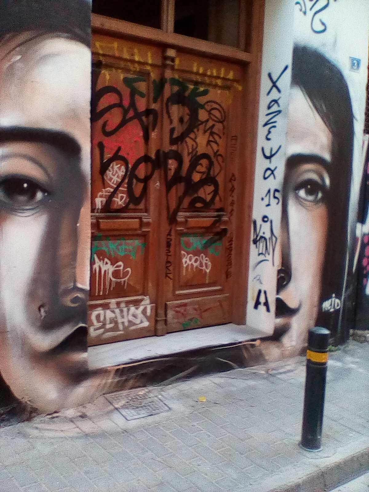 Schizoide picassian grafity in Psyris Greece